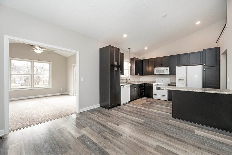 More Photos Of 65 Maplehurst Dr, Brownsburg Office For Sale