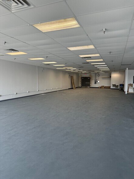 More Photos Of 3425-3523 N University St, Peoria General Retail For Sale