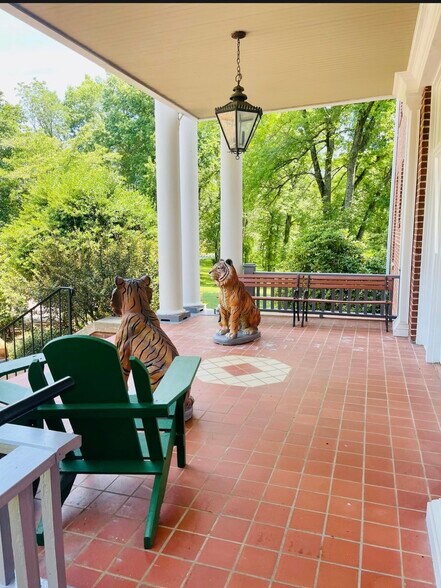 More Photos Of 210 Valdese Ave, Morganton Office For Lease