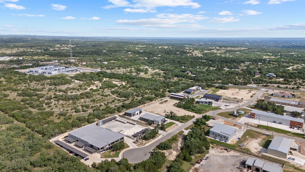 More Photos Of 39 Truss Dr, Boerne Flex For Sale