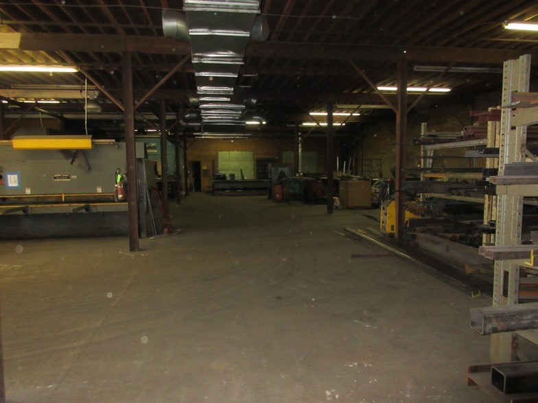 More Photos Of 96 Commercial St, Lewiston Manufacturing For Sale