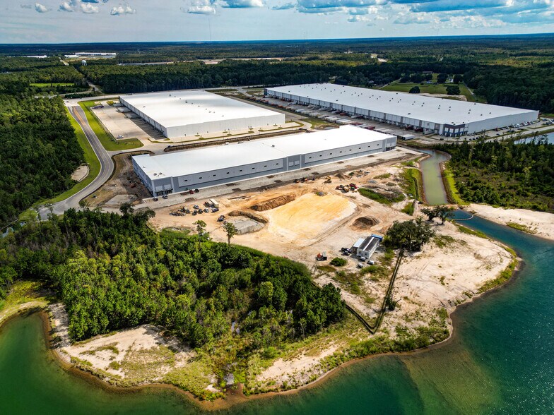 Primary Photo Of Bloomingdale Rd, Bloomingdale Unknown For Lease