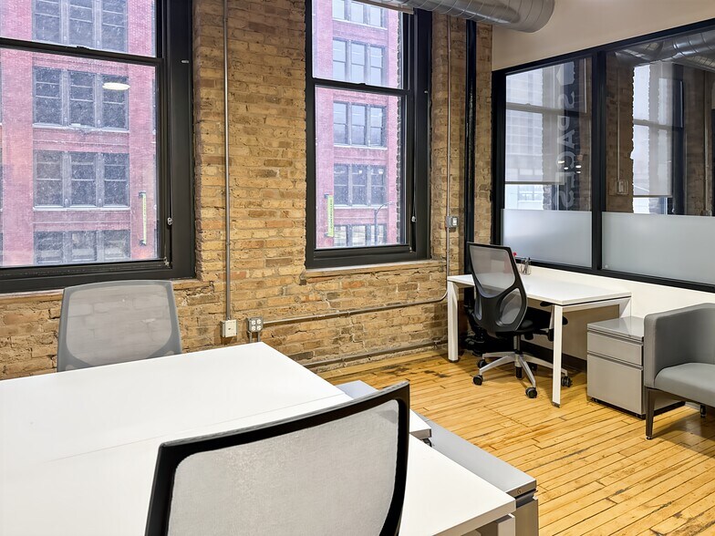 More Photos Of 320 W Ohio St, Chicago Coworking Space