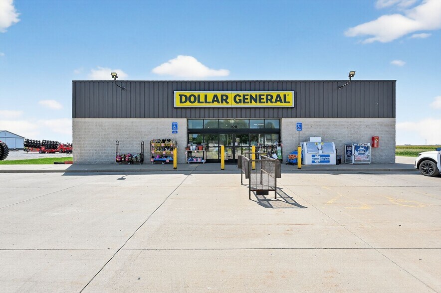 Primary Photo Of 105 E Falcon Hwy, Flanagan General Retail For Sale