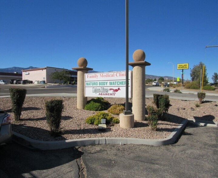 More Photos Of 9723 Sierra Vista Rd, Phelan Medical For Lease