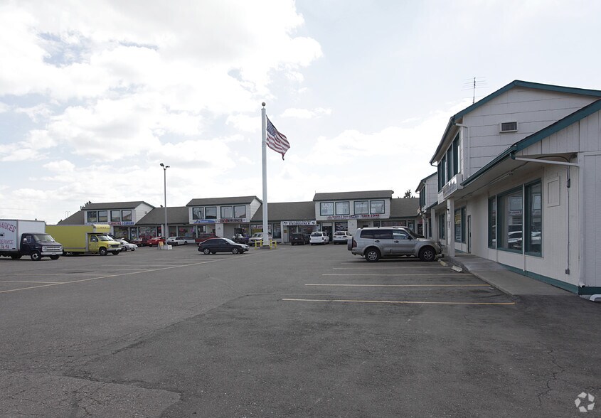 More Photos Of 12028 E Mississippi Ave, Aurora Unknown For Lease