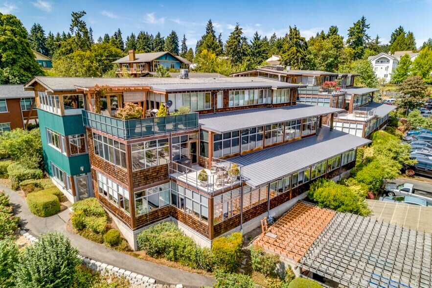 More Photos Of 175 Parfitt Way, Bainbridge Island Office For Sale