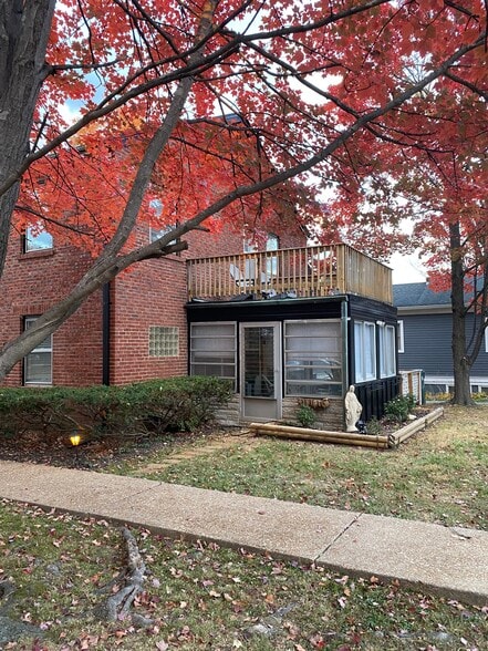 More Photos Of 699 W Woodbine Ave, Kirkwood Office Residential For Lease