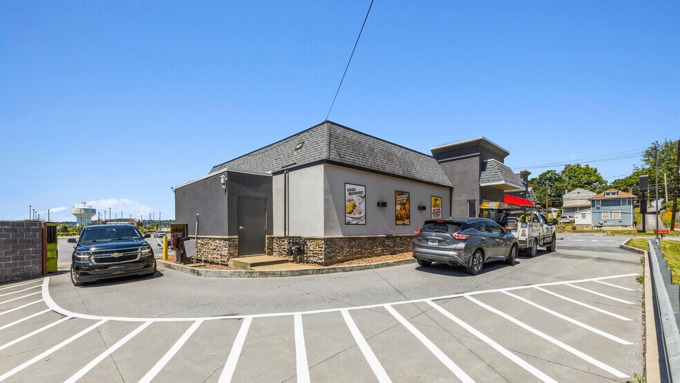More Photos Of 230 Nissley st, Middletown General Retail For Sale