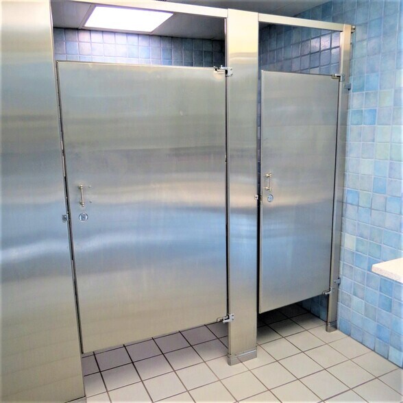 More Photos Of 3500 Canyon De Flores, Sierra Vista Restaurant For Sale