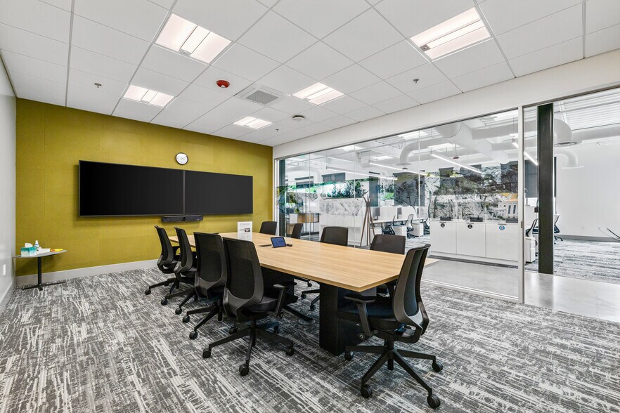 More Photos Of 250 E Eagles Gate Dr, Eagle Office For Lease