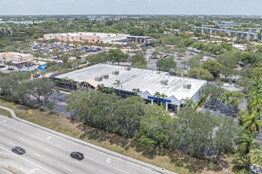 More Photos Of 1601-1605 W Oakland Park Blvd, Oakland Park Storefront Retail Office For Lease
