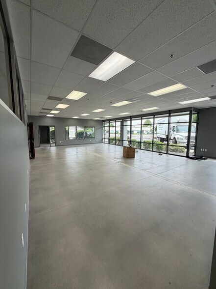 More Photos Of 330 N Ancestor Pl, Boise Warehouse For Lease