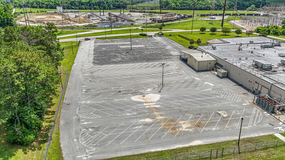 More Photos Of 428 Power House Rd, Moncks Corner Warehouse For Sale