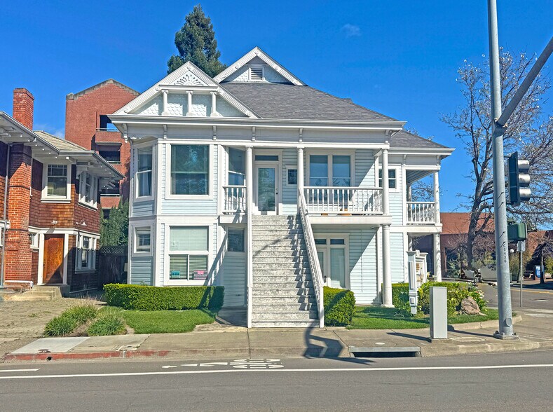 More Photos Of 509 7th St, Santa Rosa Storefront Retail Residential For Lease