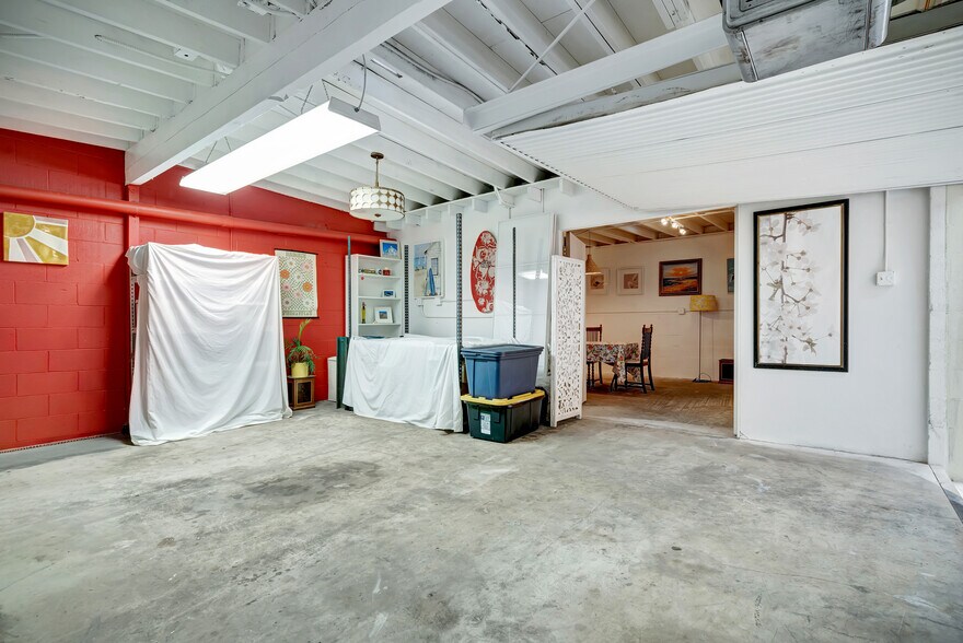 More Photos Of 11915 Inglewood Ave, Hawthorne Medical For Sale