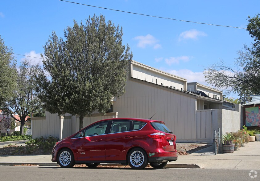 More Photos Of 1915-1929 4th St, Livermore Medical For Sale
