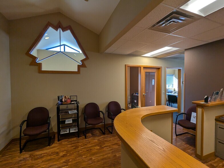 More Photos Of 4706 Cottage Grove Rd, Madison Medical For Lease