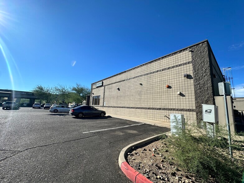 More Photos Of 21031 N Cave Creek Rd, Phoenix Unknown For Lease