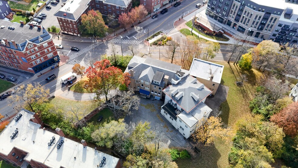 More Photos Of 2605 Woodburn Ave, Cincinnati Apartments For Sale