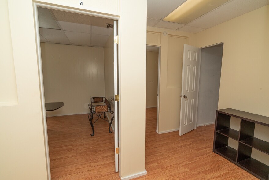 More Photos Of , Fort Lauderdale Office For Sale