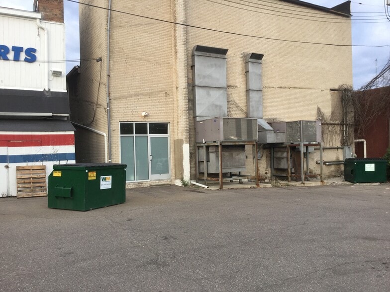 More Photos Of 315 E Grand River Ave, Howell Movie Theatre For Sale