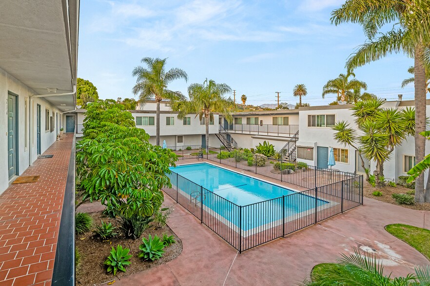 More Photos Of 10965-10997 Del Norte St, Ventura Apartments For Sale