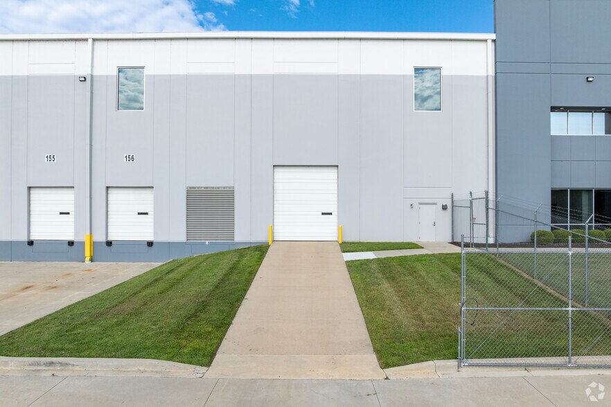 More Photos Of 610 Chelsea Rd, Aberdeen Warehouse For Lease