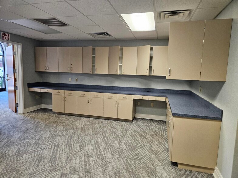 More Photos Of 2459 Emerald Pl, Greenville Medical For Sale