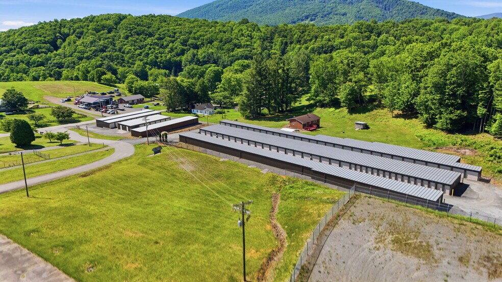 More Photos Of 1139/1143 Old Hwy 16 hwy, Jefferson Self Storage For Sale