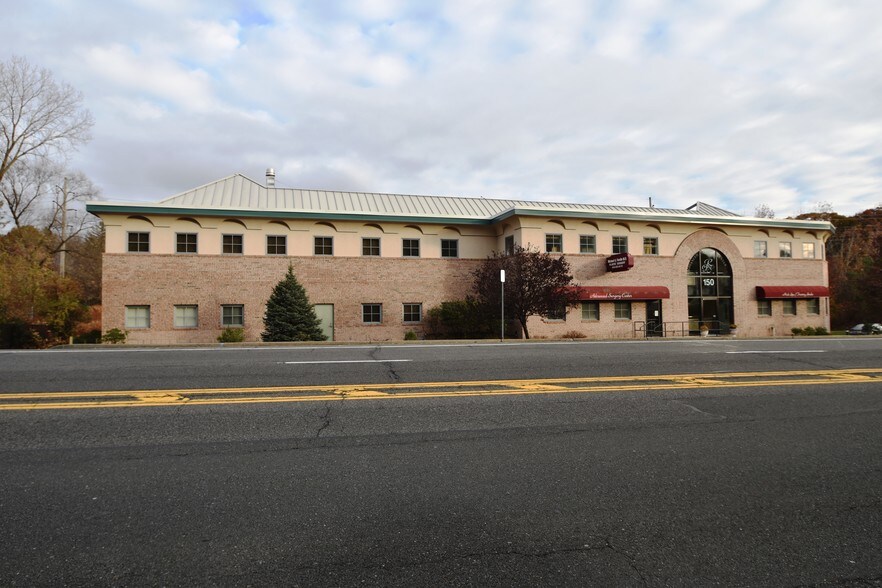 More Photos Of 150 S Pearl St, Pearl River Medical For Sale