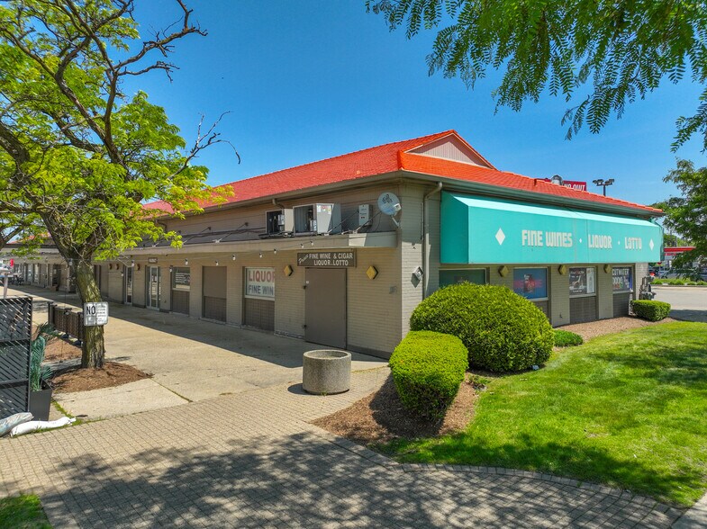More Photos Of 15612 W 10 Mile Rd, Southfield Freestanding For Sale