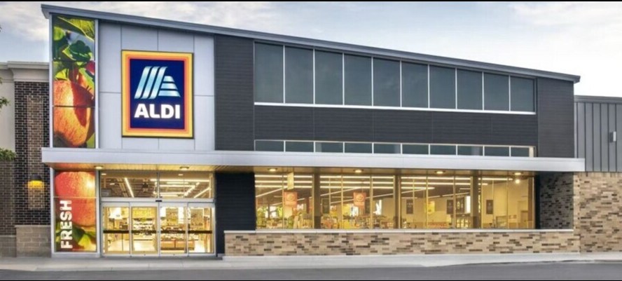 Primary Photo Of 1115 N Summit St, Crescent City Storefront For Lease