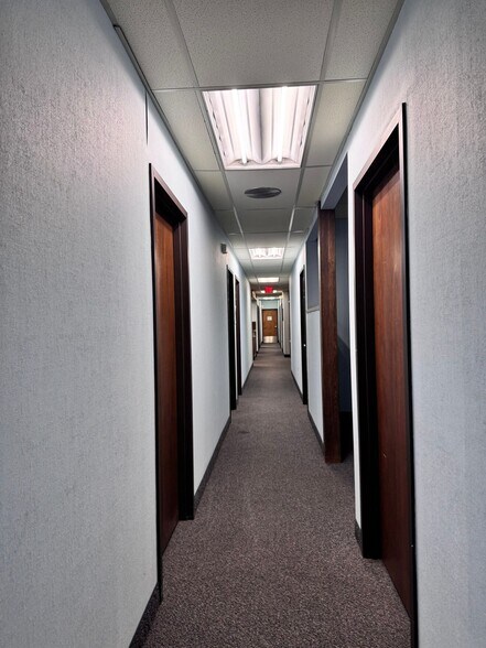 More Photos Of 6713 Pickard Dr, Mattydale Truck Terminal For Lease
