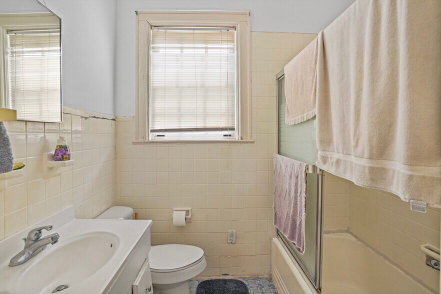 More Photos Of 728 E 55th St, Savannah Religious Facility For Sale