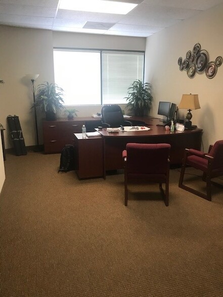 More Photos Of 3701 S Osprey Ave, Sarasota Office For Lease