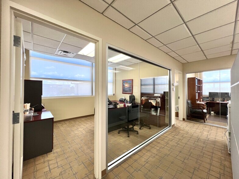 More Photos Of 1430 S Dixie Hwy, Coral Gables Office For Sale