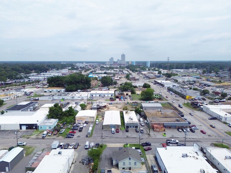 More Photos Of 218 Pennsylvania Ave, Virginia Beach Warehouse For Sale