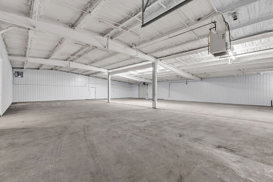 More Photos Of 1600 Park Lane Dr, Trenton Industrial For Sale
