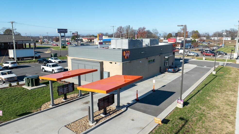 More Photos Of 35 Mooreland Dr, Springfield Restaurant For Sale