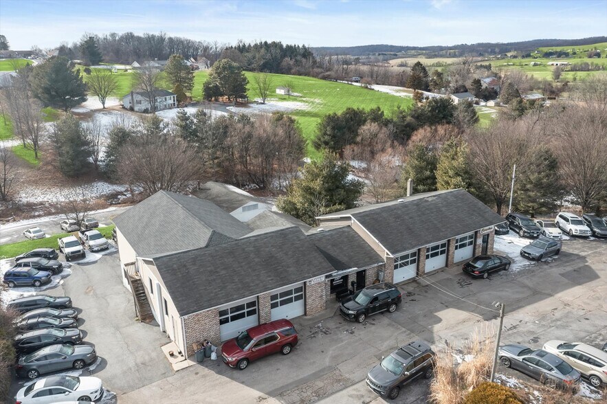 More Photos Of 4028 Hanover Pike, Manchester Auto Repair For Sale