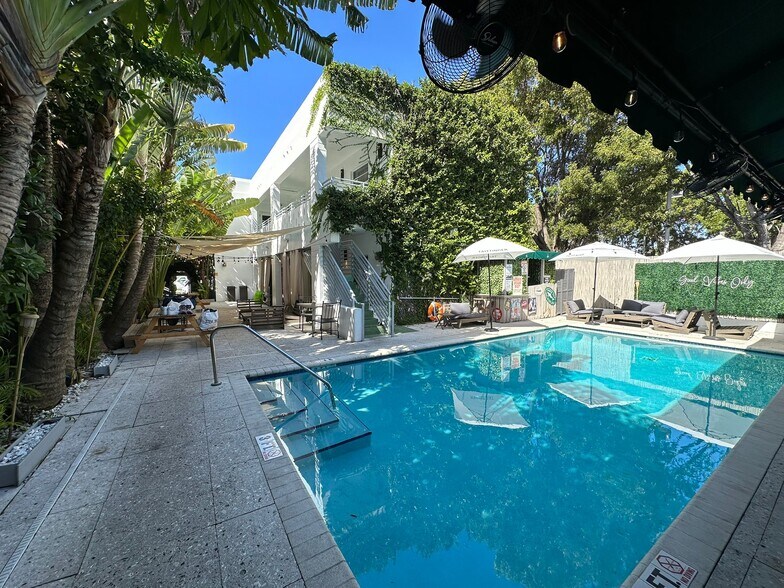 More Photos Of 7337 Harding Ave, Miami Hotel For Lease