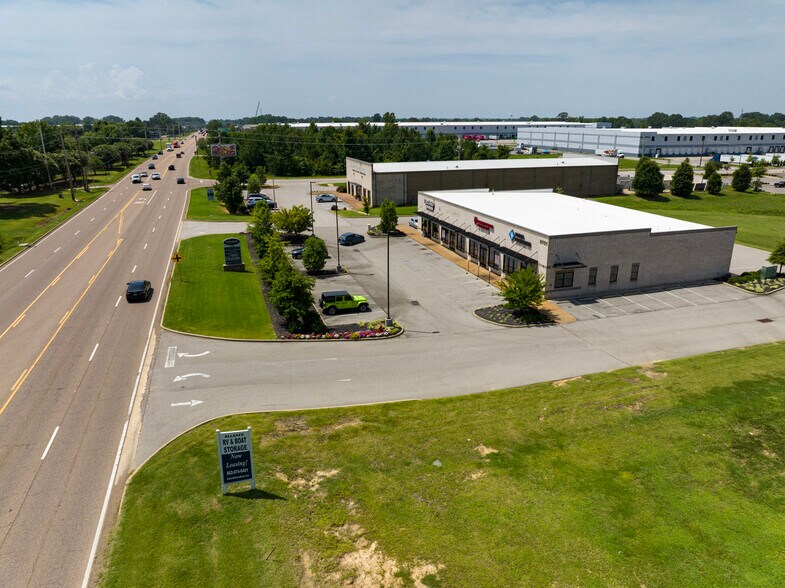 More Photos Of 8101 Hacks Cross Rd, Olive Branch Unknown For Lease