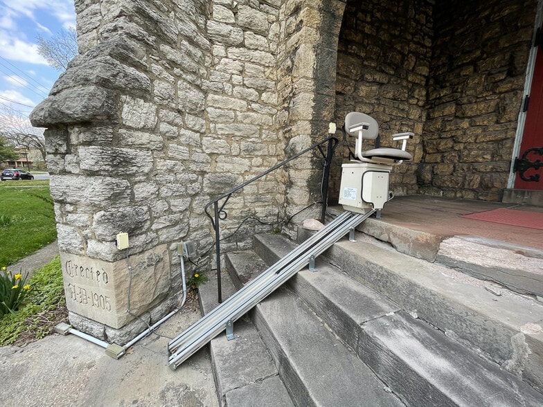 More Photos Of 1205 Elm St, Youngstown Religious Facility For Sale