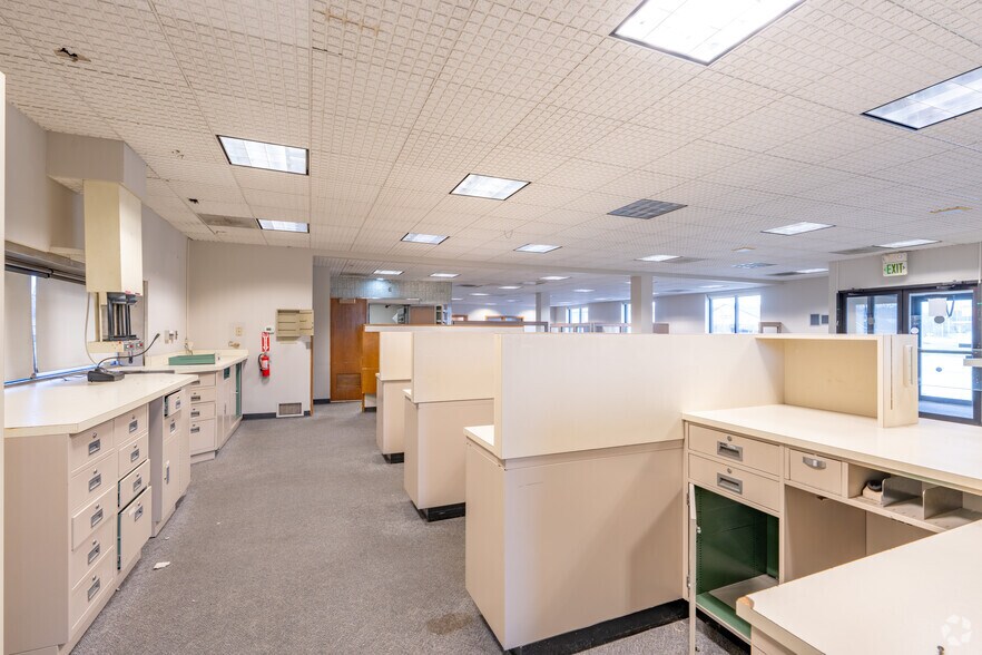 More Photos Of 6840 Erie Rd, Derby Bank For Sale