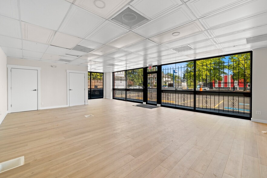 More Photos Of 5601 NE Martin Luther King Jr Blvd, Portland Freestanding For Lease