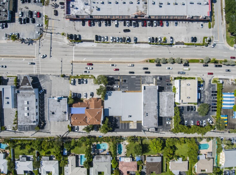 More Photos Of 1582 E Commercial Blvd, Oakland Park Freestanding For Lease