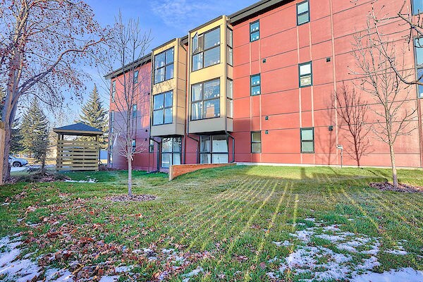 More Photos Of 303 Waddy Lane, Strathmore Multifamily For Sale