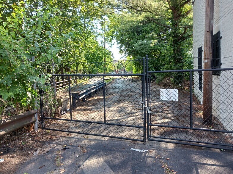 More Photos Of 39-49 Tucker St, Trenton Food Processing For Lease