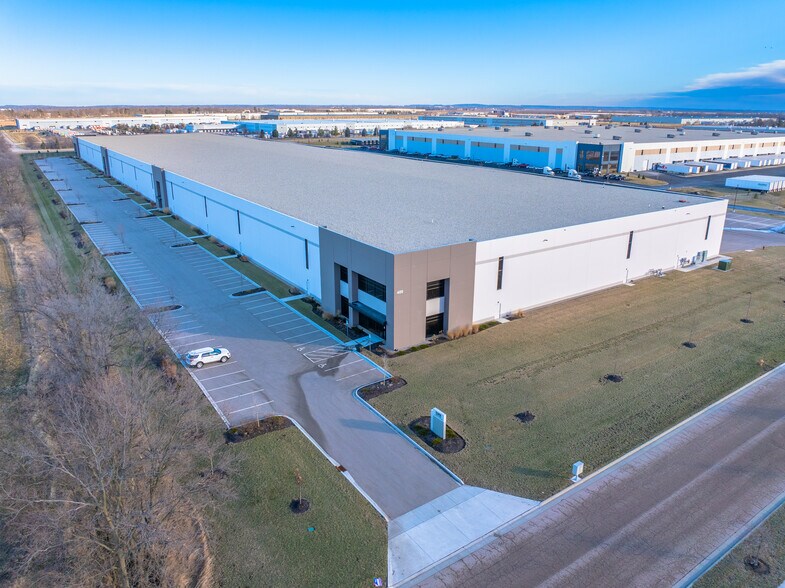 More Photos Of 400 Innovation Dr, Janesville Industrial For Lease